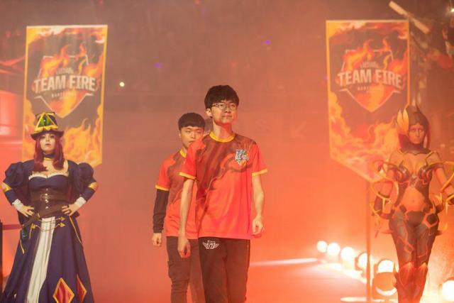 蜂4连胜 蜂4连胜